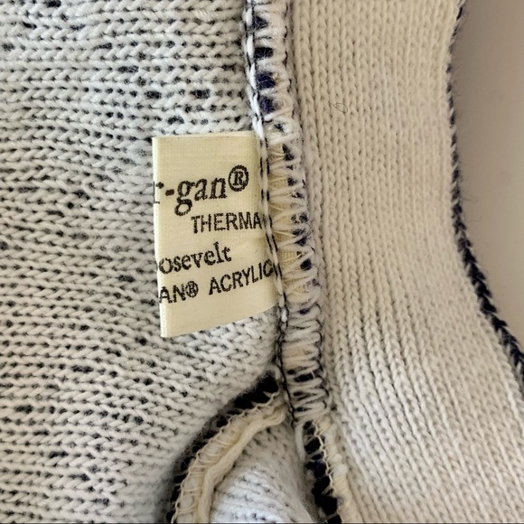 Vintage STURBRIDGE by ROOSEVELT Geometric Print Zippered Cardigan Sweate… - Picture 7 of 14